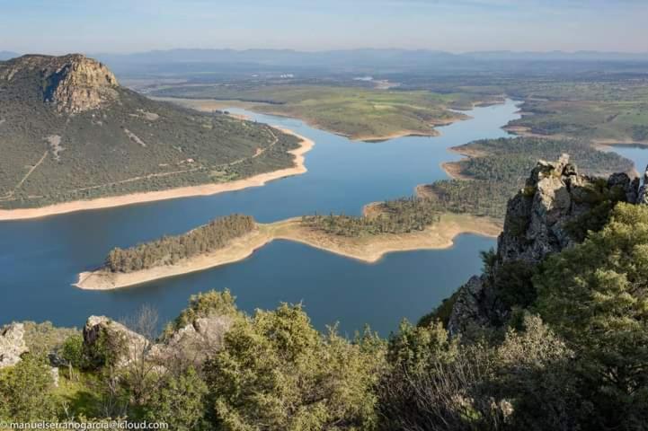 Pueblo Encanto, Apartamento Rural Herrera del Duque Bagian luar foto